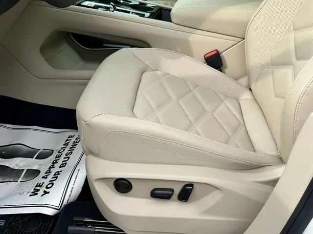 2026 Volkswagen Atlas SE with Technology