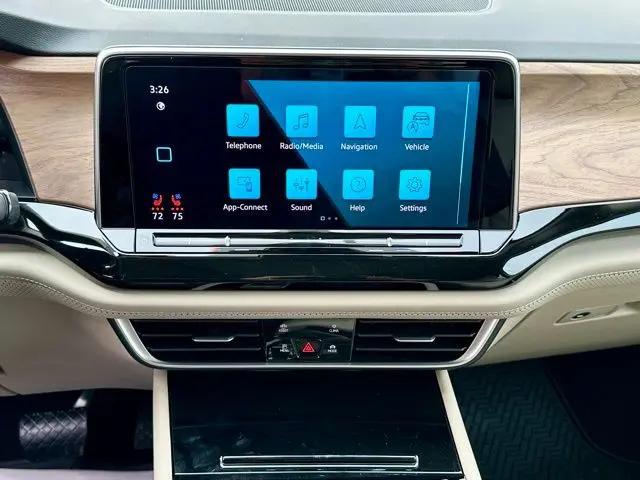 2026 Volkswagen Atlas SE with Technology