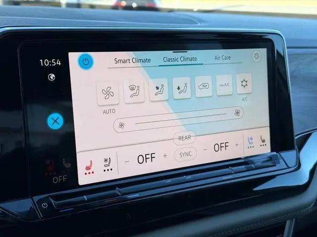2026 Volkswagen Atlas SE with Technology