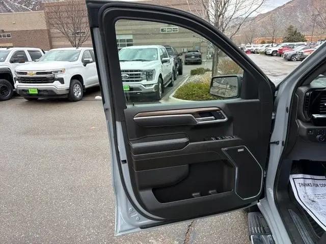 2025 Chevrolet Silverado 1500 4WD Crew Cab Standard Bed RST