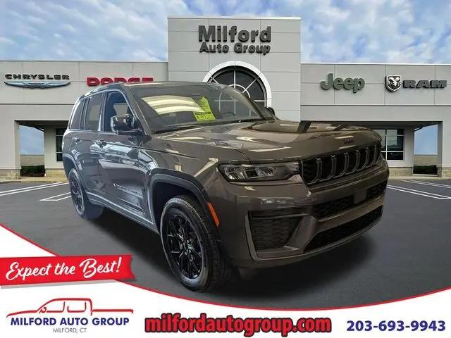 2026 Jeep Grand Cherokee Altitude 4x4 for sale in Milford, CT