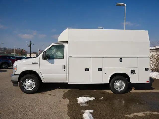 2025 Ford E-350 Cutaway E-Series Cutaway