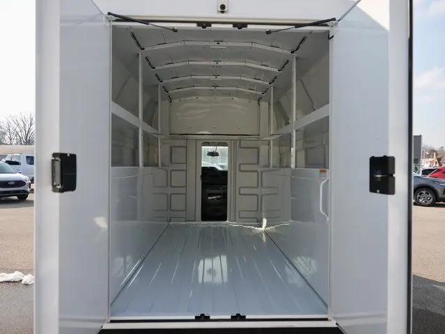 2025 Ford E-350 Cutaway E-Series Cutaway