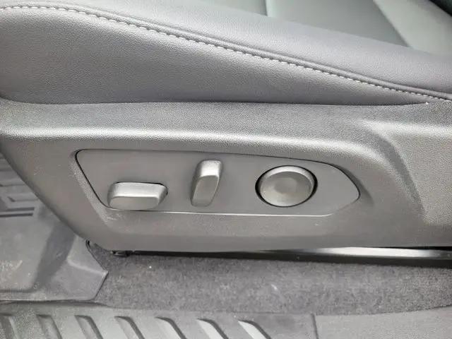 2026 Chevrolet Colorado LT, 4WD