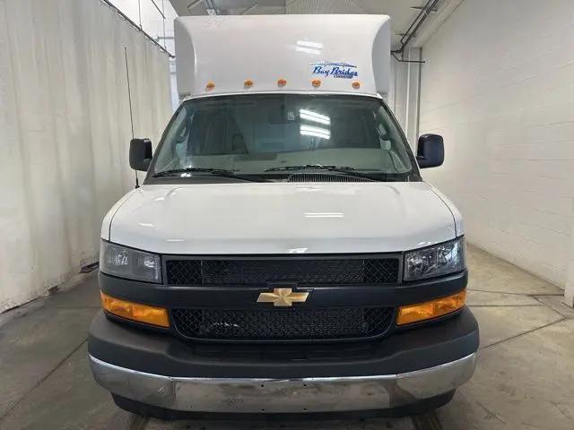 2025 Chevrolet Express Cutaway Work Van
