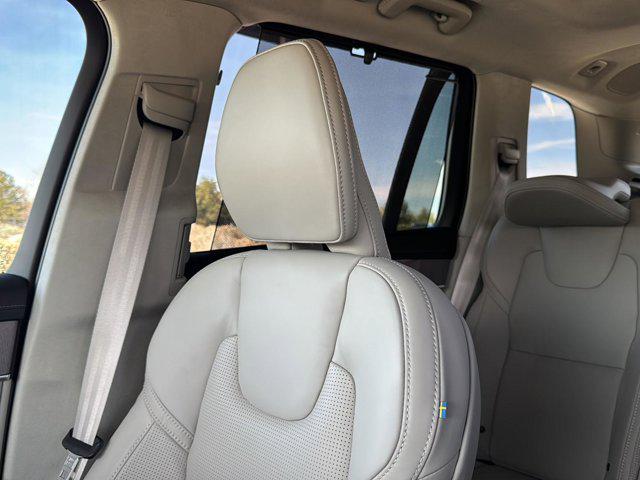 2026 Volvo XC90 Plug-In Hybrid Ultra Dark Theme, T8 AWD, Electric/Gasoline, 7 Seats