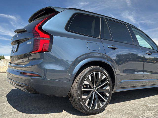 2026 Volvo XC90 Plug-In Hybrid Ultra Dark Theme, T8 AWD, Electric/Gasoline, 7 Seats