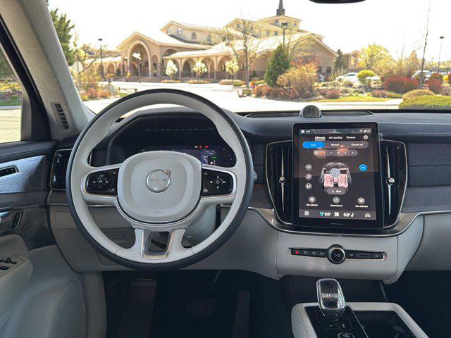 2026 Volvo XC90 Plug-In Hybrid Ultra Dark Theme, T8 AWD, Electric/Gasoline, 7 Seats