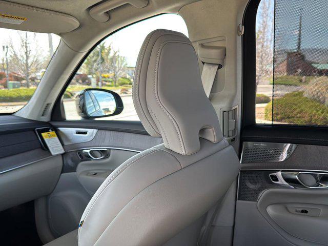 2026 Volvo XC90 Plug-In Hybrid Ultra Dark Theme, T8 AWD, Electric/Gasoline, 7 Seats