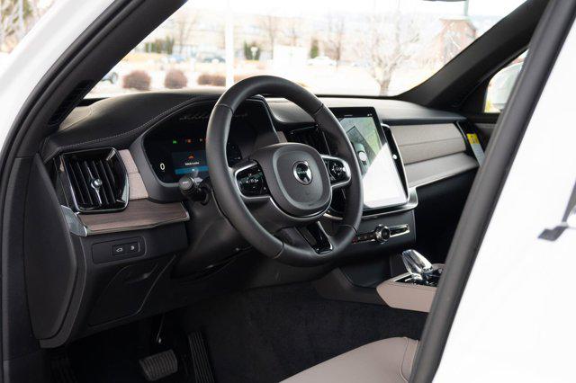 2026 Volvo XC90 Plug-In Hybrid Ultra, T8 AWD, Electric/Gasoline, Bright, 7 Seats