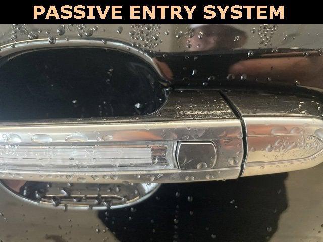 2024 Cadillac XT4 AWD Premium Luxury