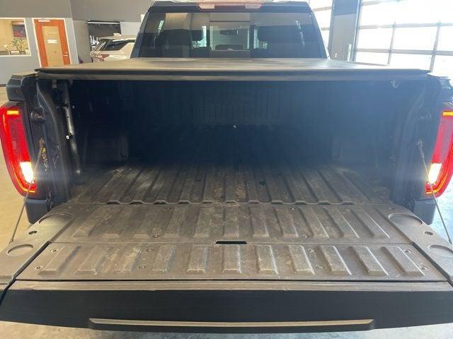 2022 GMC Sierra 1500 Limited 4WD Crew Cab Short Box SLT