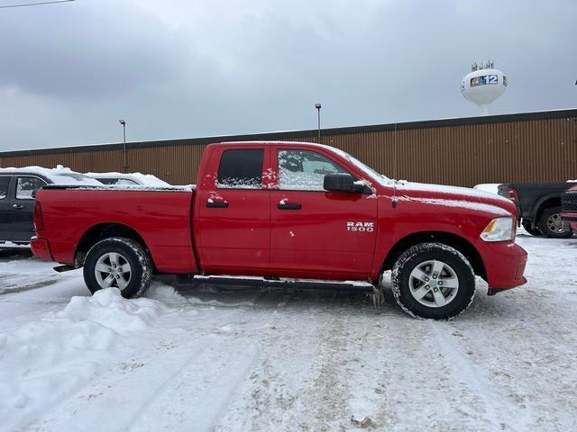 2018 RAM 1500 Express Quad Cab 4x4 64 Box