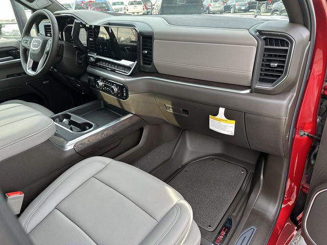 2025 GMC Sierra 2500HD 4WD Crew Cab Standard Bed SLT