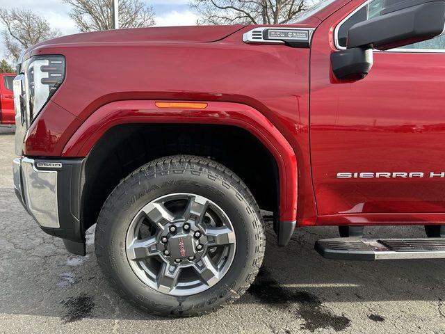 2025 GMC Sierra 2500HD 4WD Crew Cab Standard Bed SLT