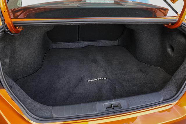 2024 Nissan Sentra SR Xtronic CVT