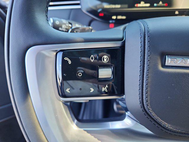 2026 Land Rover Range Rover P615 SV