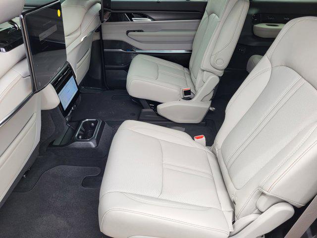 2026 Jeep Grand Wagoneer L Summit Obsidian 4x4