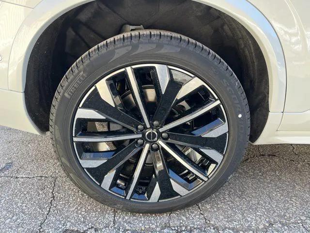 2026 Volvo XC90 Plus, B6 AWD Gas (mild hybrid), Gasoline, Bright, 7 Seats
