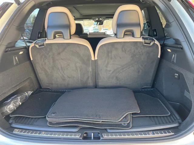 2026 Volvo XC90 Plus, B6 AWD Gas (mild hybrid), Gasoline, Bright, 7 Seats