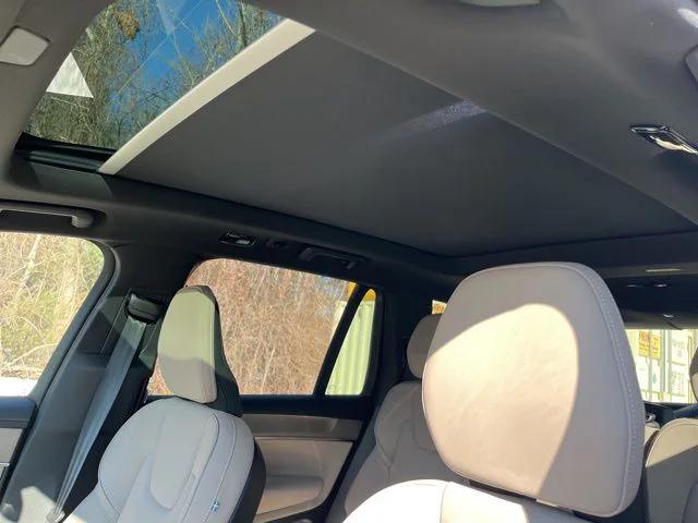 2026 Volvo XC90 Plus, B6 AWD Gas (mild hybrid), Gasoline, Bright, 7 Seats