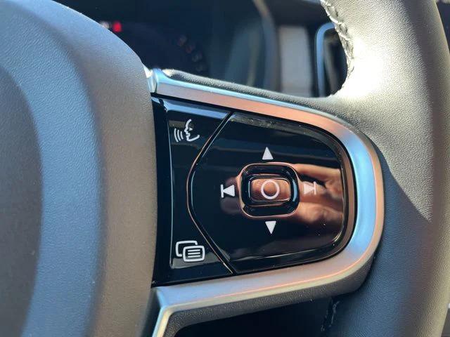 2026 Volvo XC90 Plus, B6 AWD Gas (mild hybrid), Gasoline, Bright, 7 Seats