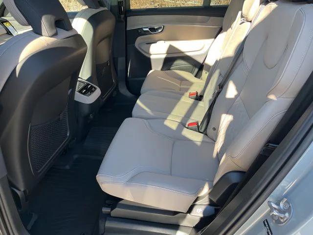 2026 Volvo XC90 Core, B5 AWD Gas (mild hybrid), Gasoline, Bright, 7 Seats