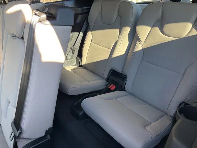 2026 Volvo XC90 Core, B5 AWD Gas (mild hybrid), Gasoline, Bright, 7 Seats