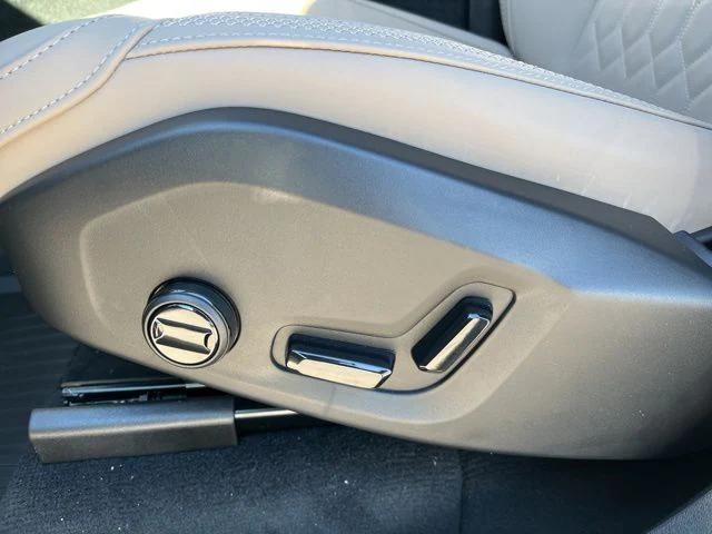 2026 Volvo XC90 Core, B5 AWD Gas (mild hybrid), Gasoline, Bright, 7 Seats