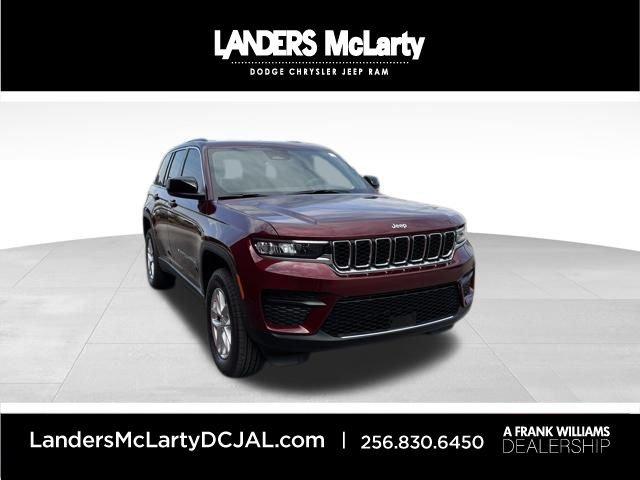 2026 Jeep Grand Cherokee GRAND CHEROKEE LAREDO X 4X4