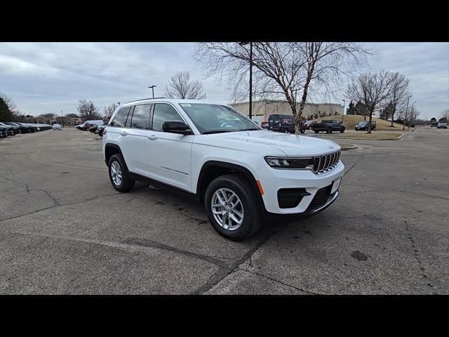 2026 Jeep Grand Cherokee GRAND CHEROKEE LAREDO X 4X4