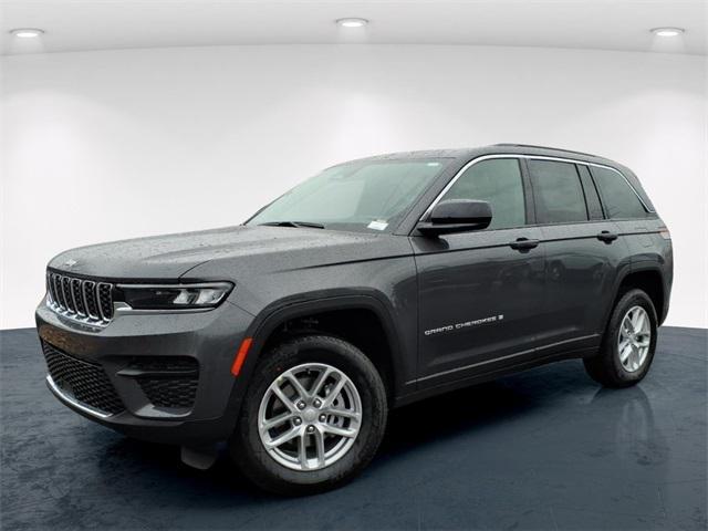 2026 Jeep Grand Cherokee GRAND CHEROKEE LAREDO X 4X4