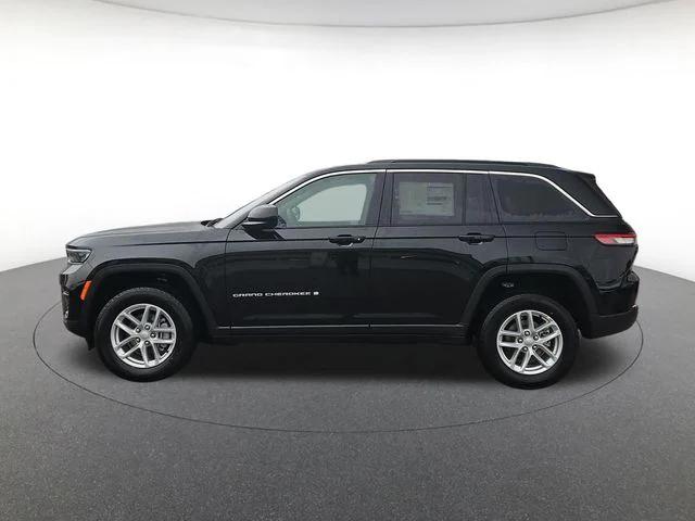 2026 Jeep Grand Cherokee GRAND CHEROKEE LAREDO 4X4