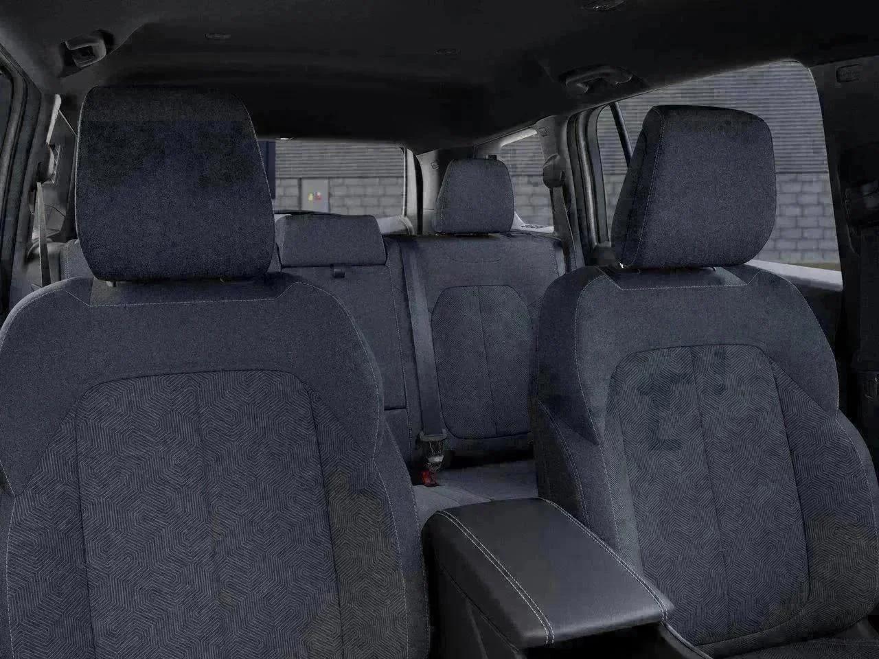New 2026 Silver Zynith Clear-Coat Exterior Paint Jeep Laredo image 26