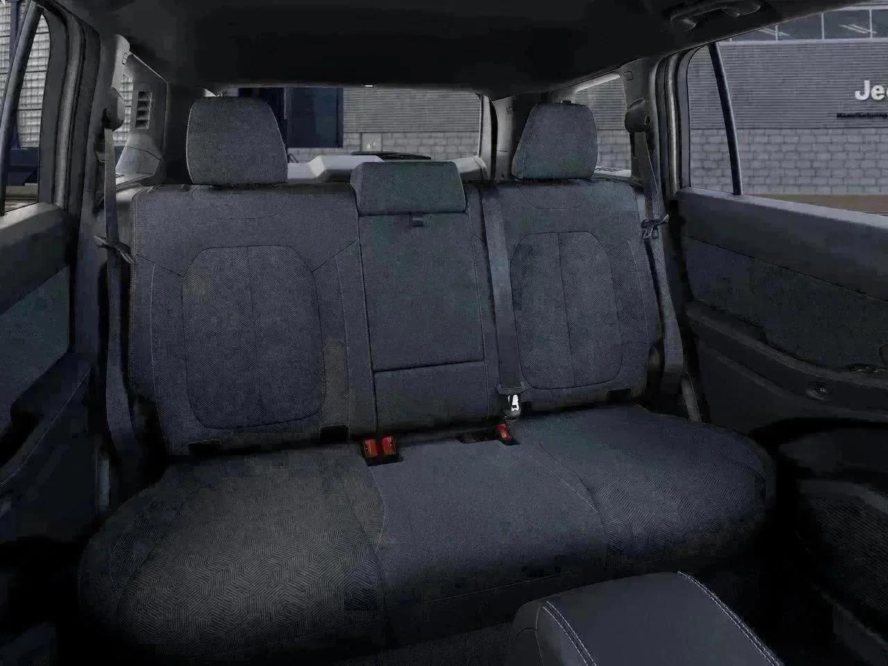 New 2026 Silver Zynith Clear-Coat Exterior Paint Jeep Laredo image 41