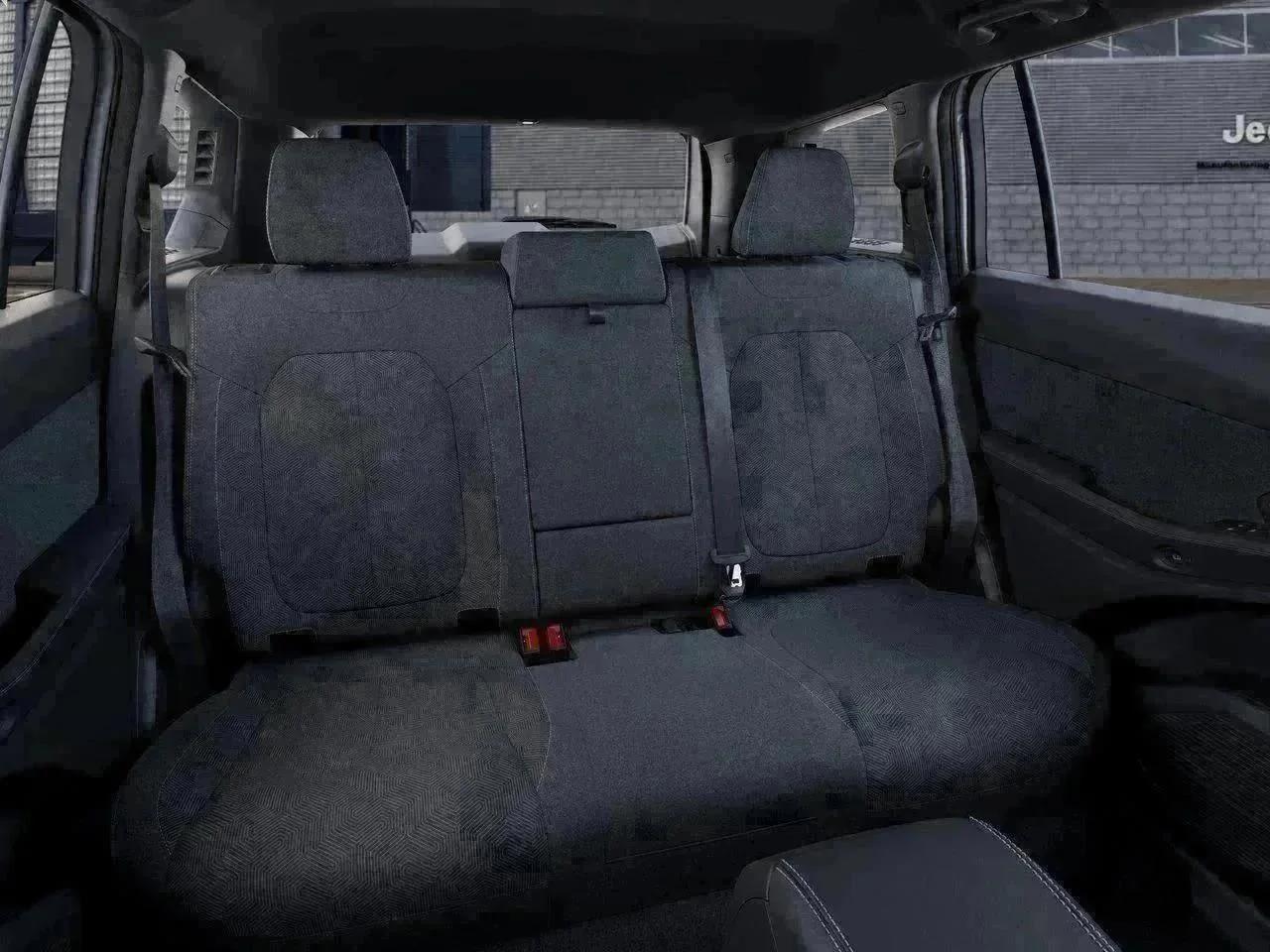 New 2026 Bright White Clear-Coat Exterior Paint Jeep Laredo image 15