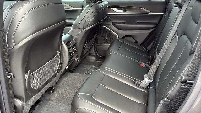 2026 Jeep Grand Cherokee Limited 4x2