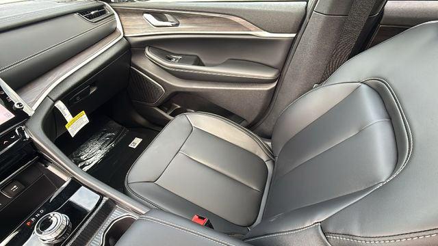 2026 Jeep Grand Cherokee Limited 4x2
