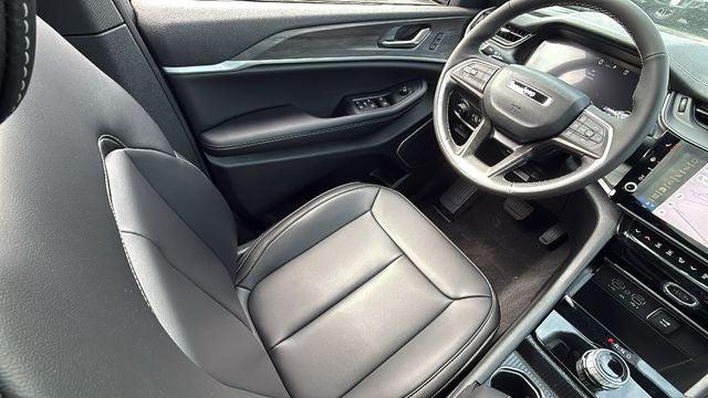2026 Jeep Grand Cherokee Limited 4x2