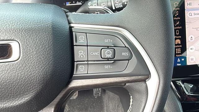 2026 Jeep Grand Cherokee Limited 4x2