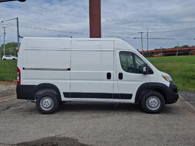 2026 Ram ProMaster Cargo Van Tradesman High Roof 136 WB w/Pass Seat