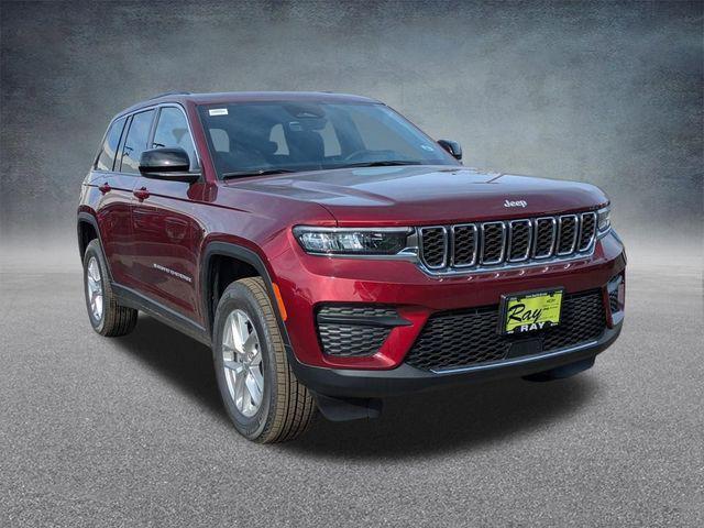 2026 Jeep Grand Cherokee GRAND CHEROKEE LAREDO X 4X4