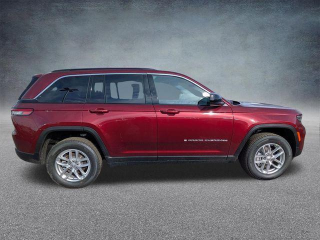 2026 Jeep Grand Cherokee GRAND CHEROKEE LAREDO X 4X4
