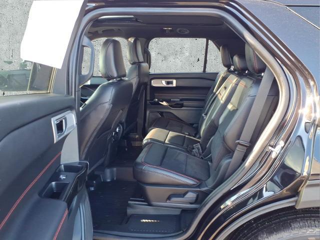 2024 Ford Explorer ST-Line