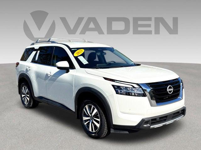 2023 Nissan Pathfinder SL 4WD