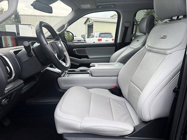 2025 Ford Expedition Platinum MAX