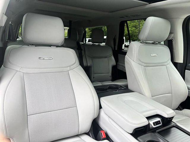 2025 Ford Expedition Platinum MAX