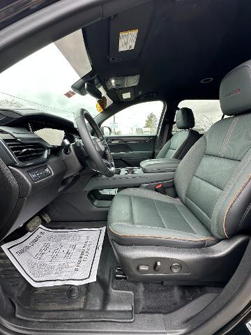 2024 GMC Acadia AWD AT4