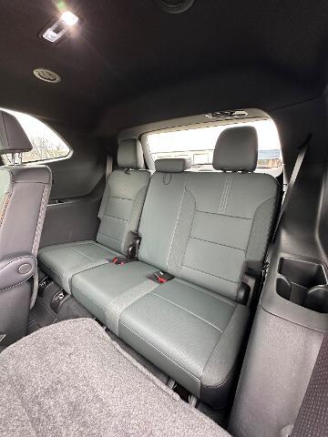 2024 GMC Acadia AWD AT4
