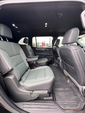 2024 GMC Acadia AWD AT4